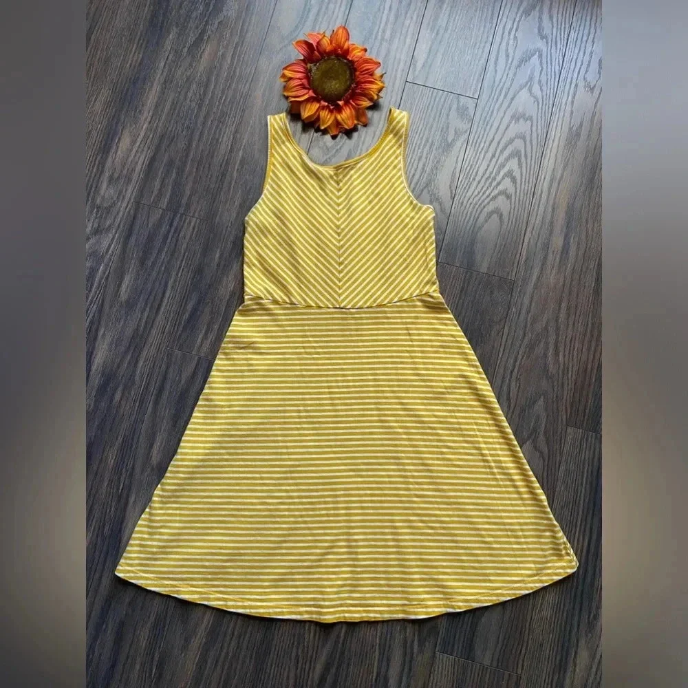 🌻5/$25🌻OLD NAVY Girls Yellow/White Striped Summer Dress | XL 14 |